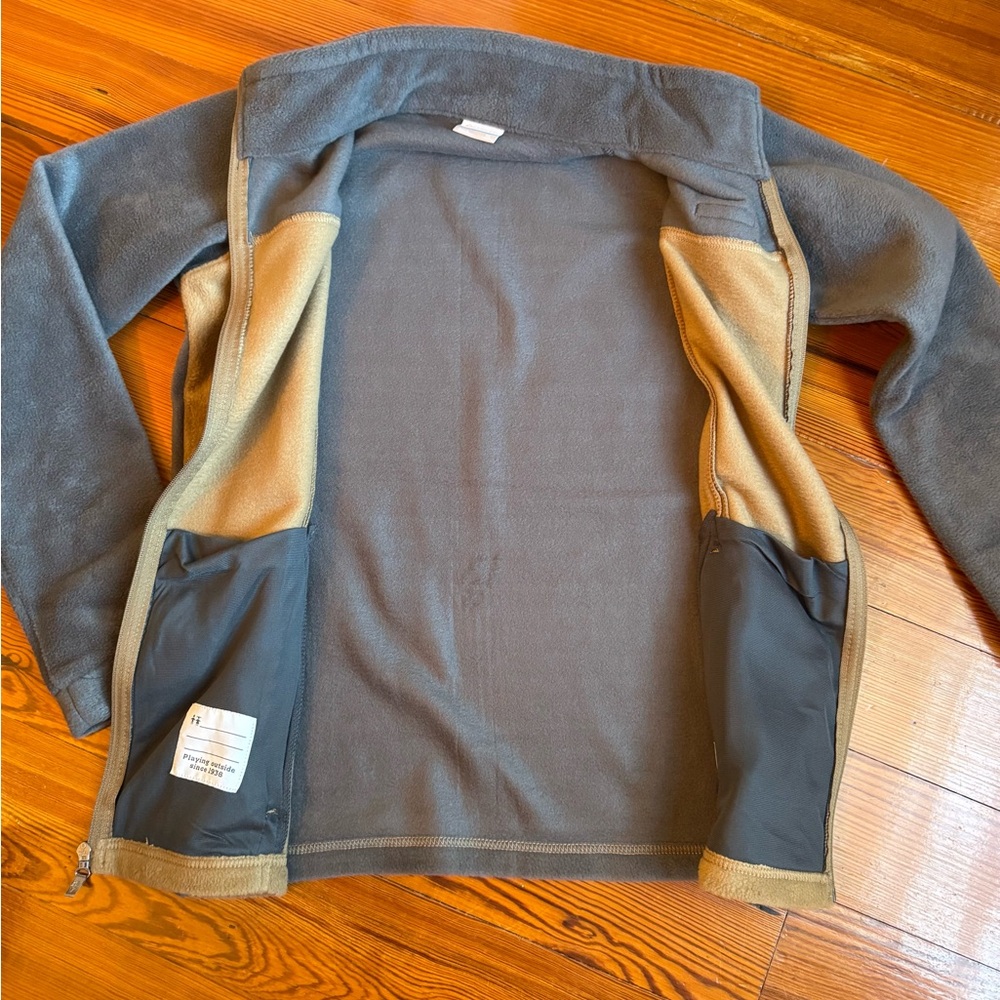 Columbia Jacket - Picture 2 of 7